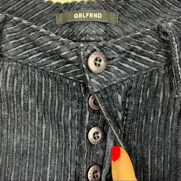 GRLFRND Helena Straight Leg Cropped Corduroy Pant in Midnight Train, Size 27 - Picture 7 of 13